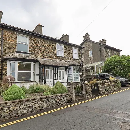 Ash Holiday home